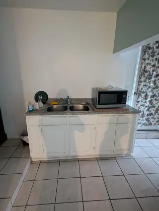 Cuarto en Whittier $750