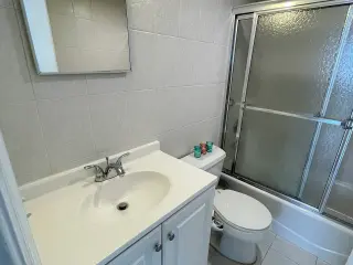 Carl house rental property