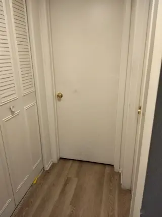 Rento recàmara en apartamento.