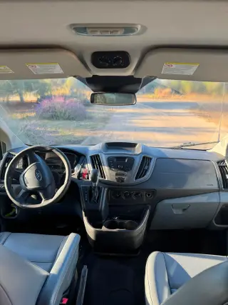 Ford Transit 350 15 pasajeros