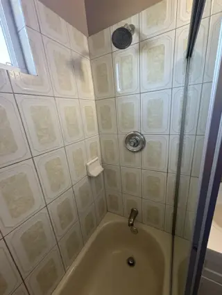 SE RENTA APARTAMENTO 2 RECAMARAS, 1 BANO , 1 ESTACINAMIENTO.
