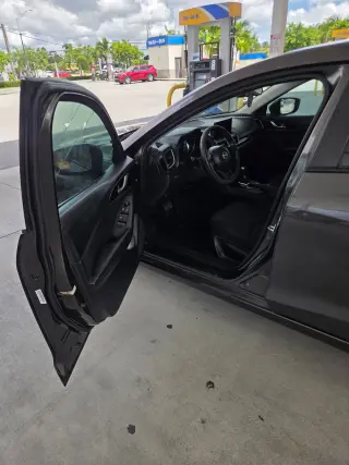 💥 IMPECABLE 🚗 2015 Mazda 3 / 💵 $4.000 CASH