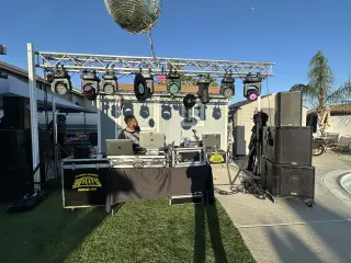 Servicios de DJ Profesional para Eventos