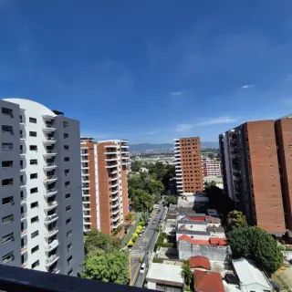 Apartamento Amueblado en Alquiler en Zona 14