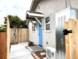Completamente remodelado y listo para mudarse
