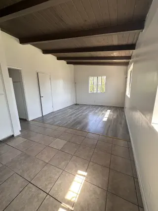 Large unit utilities included