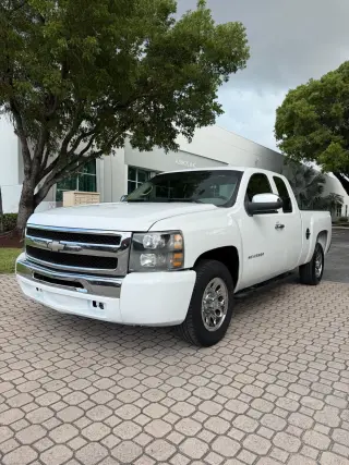 🛻 2011 Chevrolet Silverado – $7,800 CASH ¡Título en Mano! 💼
