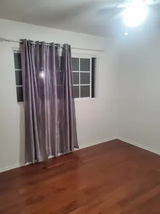 Cuarto para renta en casa familiar