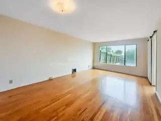 SINGLE-FAMILY-APARTMENT-JUST-REMODELED-FOR RENT IMMEDIATELY!