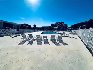 Hermoso y Moderno Apartamento para la Renta 2/2