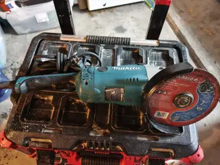 Vendo caja para herramientas y herramientas seminuevas