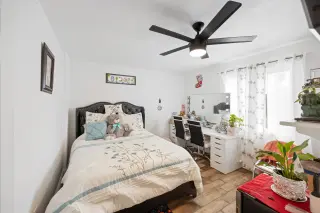 2 bedrooms 1 bathroom