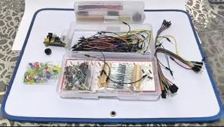 Robot Elegoo Arduino + Kit Electrónica + 3 Carros RC