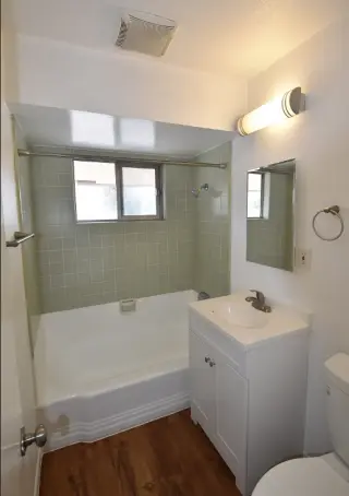 Beautiful Upstairs 1-Bedroom Apartment in Covina