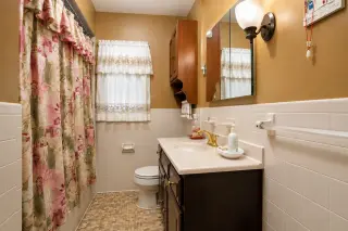 COMODO APARTAMENTO DE TRES HABITACIONES