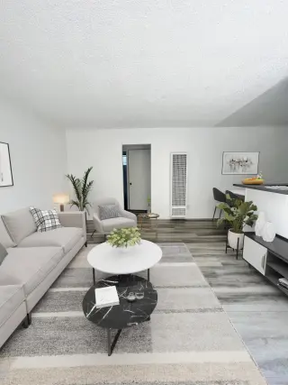 FLEXIBLE LEASE TERMS!!! Renovated Apartments W/ Modern Features + Appliances