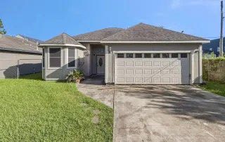Spacious Living, Great Location