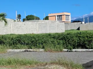 EN BANI REPUBLICA  DOMINICANA SOLAR DE 344m EN EXCLUSIVO RESIDENCIAL.