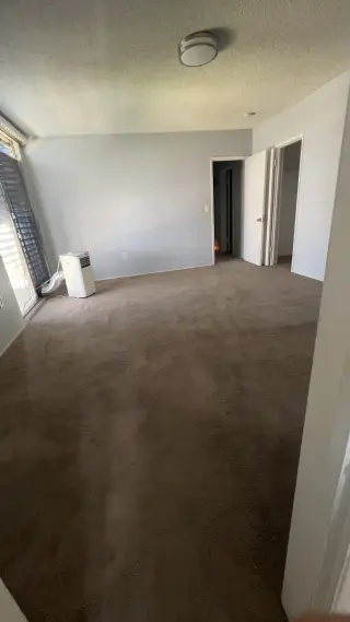 RENTO HABITACIÓN PRINCIPAL COVINA.