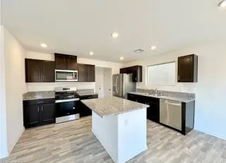 7623 Royal Halo Ave, Las Vegas, NV 89113
