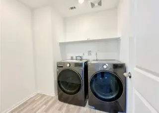 7623 Royal Halo Ave, Las Vegas, NV 89113