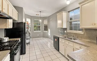 Spacious Living, Great Location
