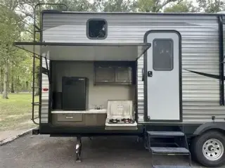 🏕️ ¡CASA RODANTE AMUEBLADA EN RENTA — DISPONIBLE EL 20 DE OCTUBRE!