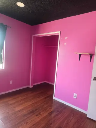 Se Renta un cuarto para una persona o dos