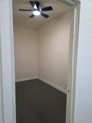 SE RENTA CASITA TRASERA