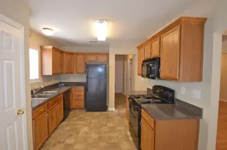 Beautiful 3-Bedroom Home for Rent!
