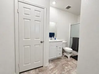 Habitación amueblada en alquiler – Riverside, CA