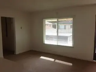 Hermoso depto 1 rec 1 bano Lancaster CA contrato 3 a 12 meses