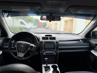 Toyota Camry 2012 en Venta - Confiable y Eficiente