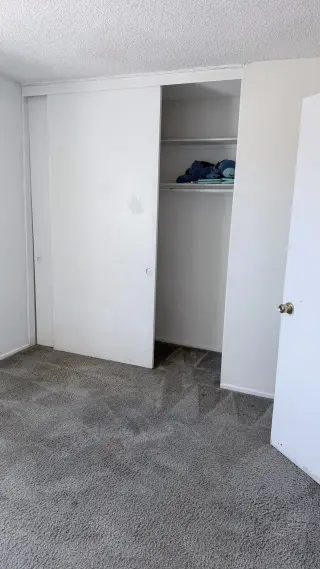 Se renta cuarto baño propio