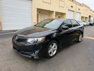 Toyota Camry 2012 en Venta - Confiable y Eficiente