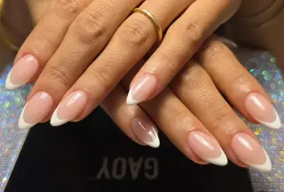 Uñas de Reina