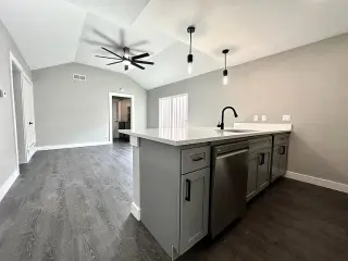 🏡 MUST SEE! Renovated Mid-Century Modern Duplex in Richardson!