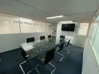 UBICACIÓN,IMAGEN,CONFORT TE BRINDA CEVAM CON ESPACIOS PARA  SALA DE JUNTAS