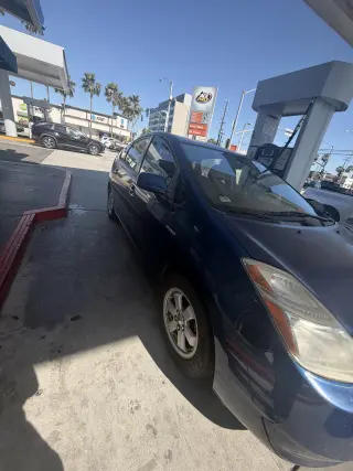 2009 Toyota Prius Hatchback - ¡Excelente Eficiencia de Combustible!