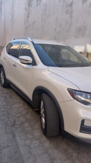 🚙 Nissan Rogue 2020