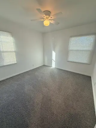 Se busca nuevo inquilino .....Lakewood, CA