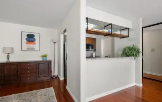 1 bedroom 1 bathroom updated suite