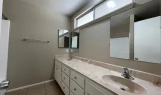 Casa en alquiler de 2 dormitorios y 1 baño en Henderson.