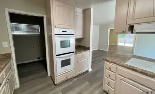 3 dormitorios, 2 baños, listo para habitar.