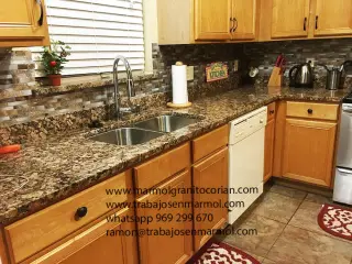 GRANITO GIALLO FIORITO, para tableros de cocina, baños, pisos, paredes