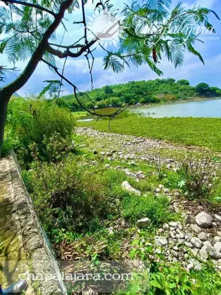 Tlachichilco, Lakefront