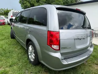 🚘 Dodge Grand Caravan 2020/ Título limpio 🧾