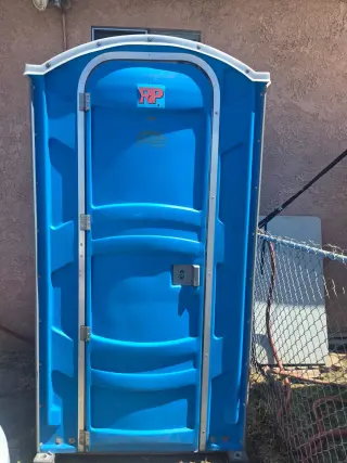 Baños para fiestas y construcción