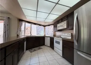 2212 Plaza Del Prado, Las Vegas, NV 89102