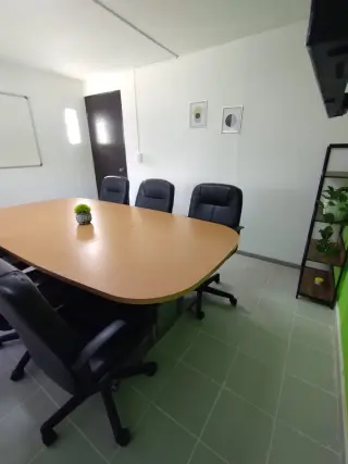 Renta de Sala de Juntas Ejecutiva (8-10 Personas) - Viveros de la Loma